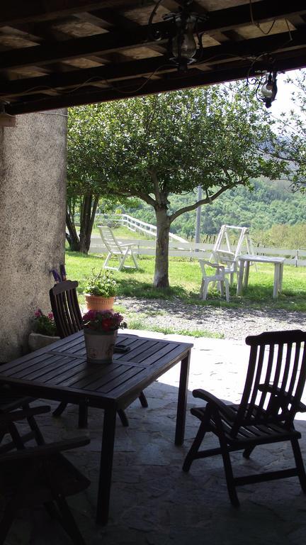 Agriturismo Dei Legi San Pietro Vara Eksteriør billede