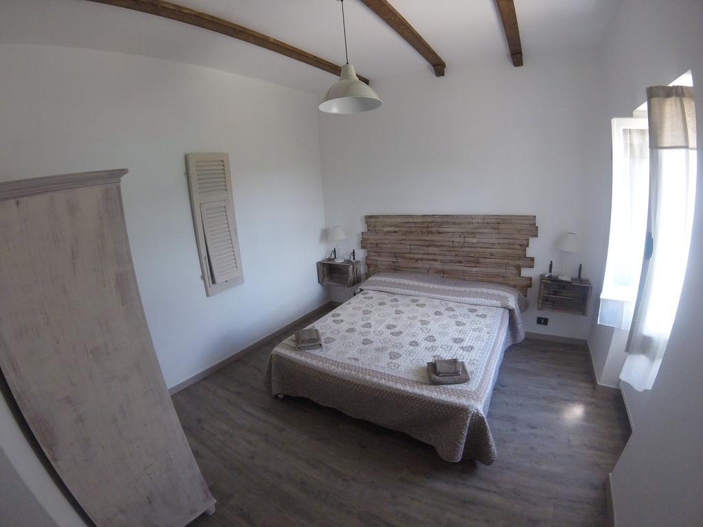Agriturismo Dei Legi San Pietro Vara Eksteriør billede