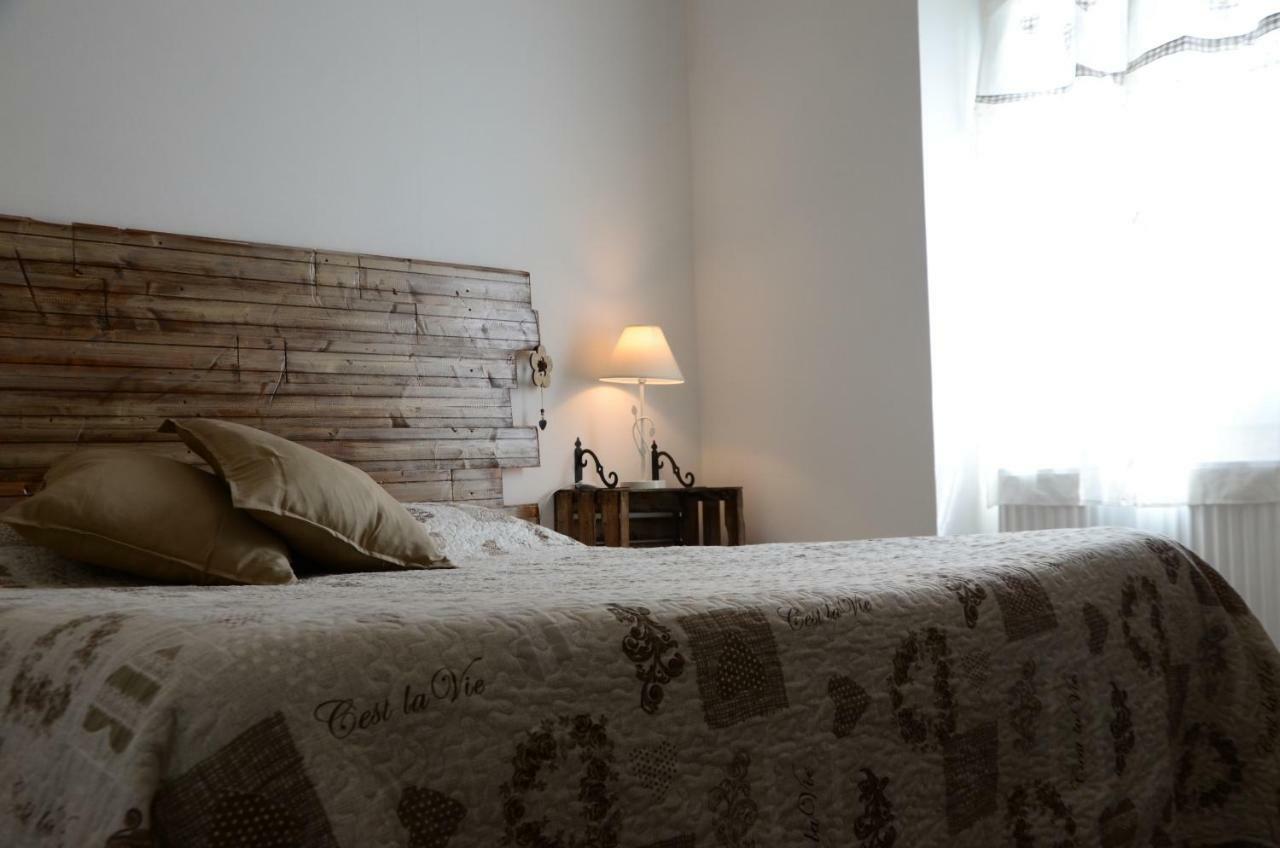 Agriturismo Dei Legi San Pietro Vara Eksteriør billede